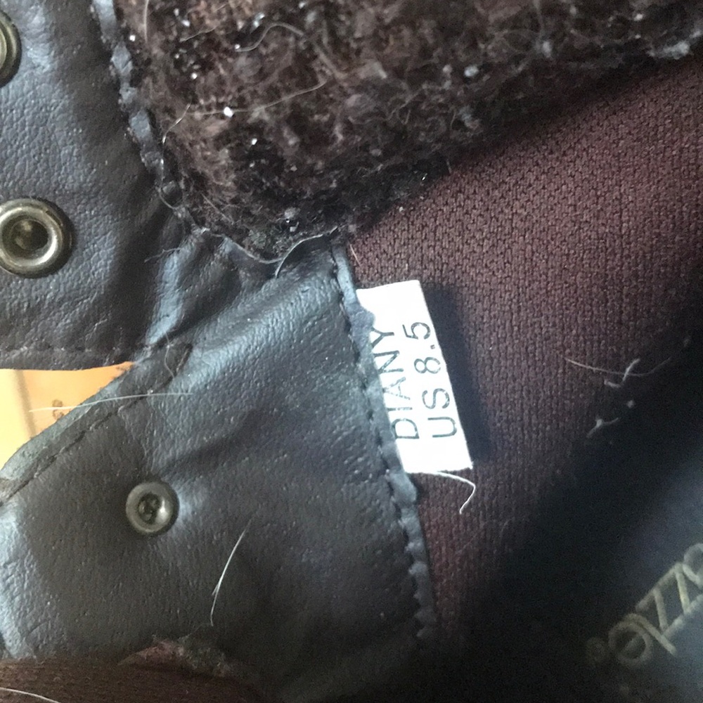 Cute boots - Picture 2 of 5